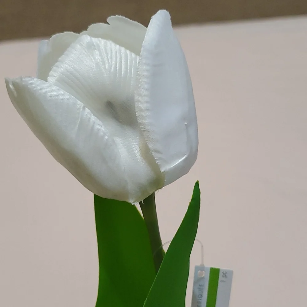 3 Faux Potted Tulip Bulbs